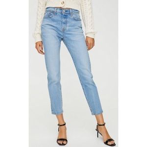 Levi’s Wedgie Icon Jeans